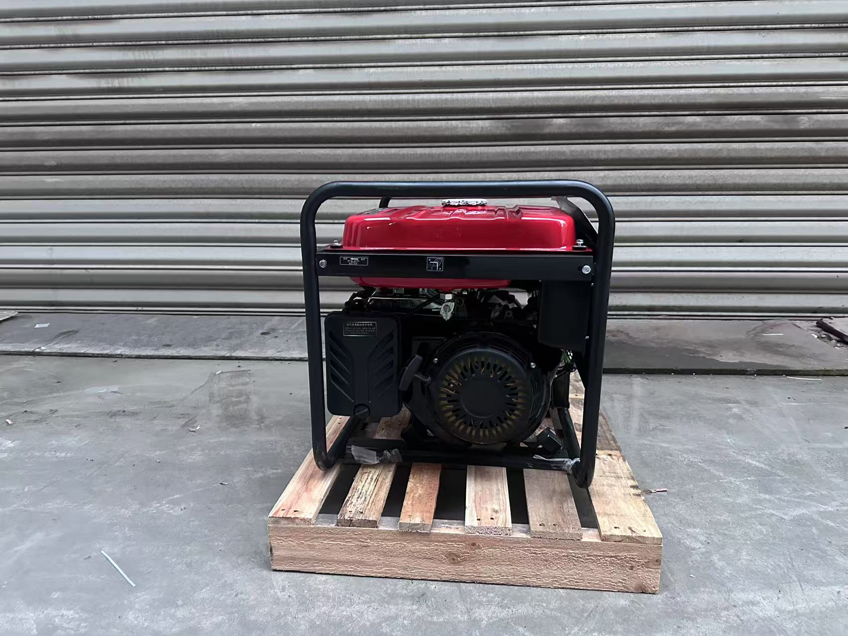 8KW (1)